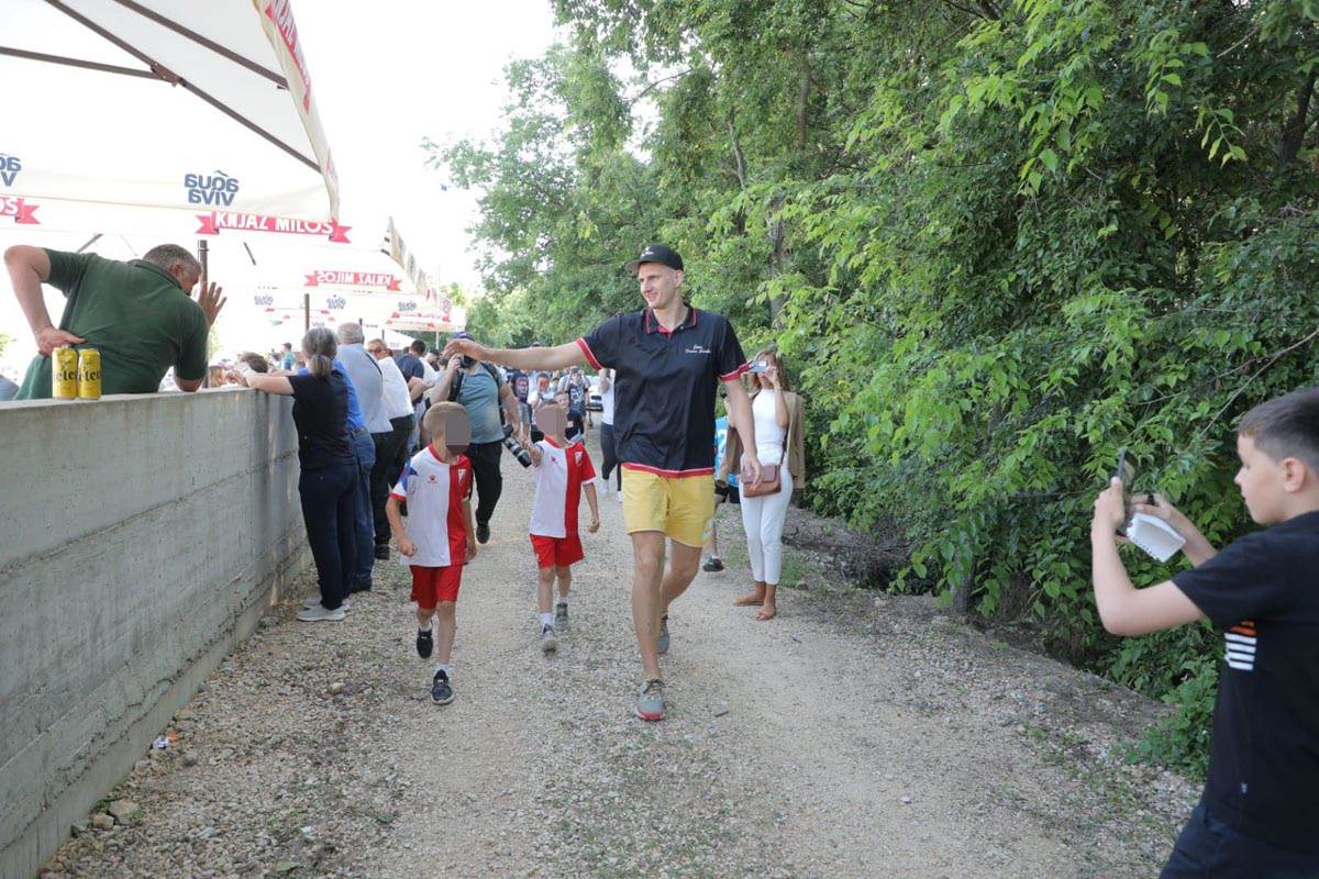 WhatsApp Image 2023-06-18 at 18.43.58 (2).jpg