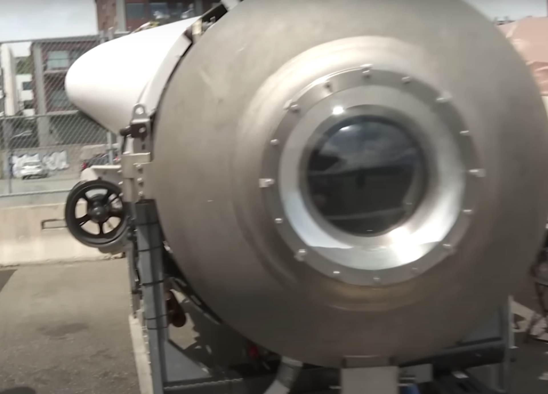 podmornica titan iznutra 5.png