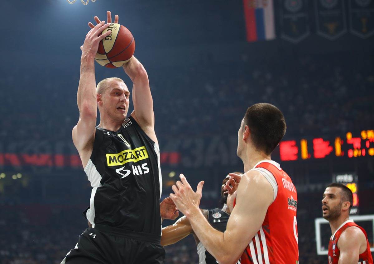 Crvena zvezda košarka igrači ko ide ko ostaje