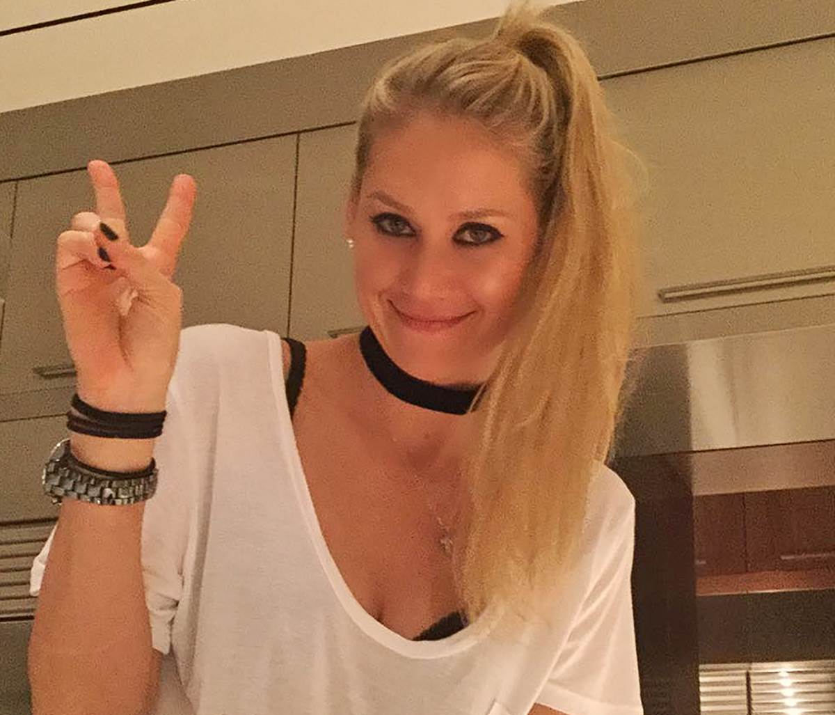 Ana Kurnjikova (7).png