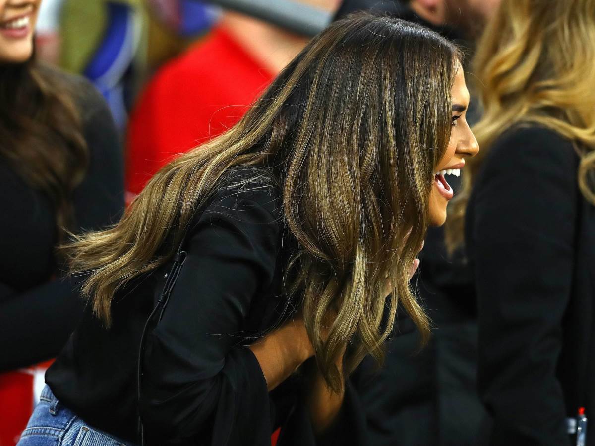 Ko je supruga Gareta Bejla