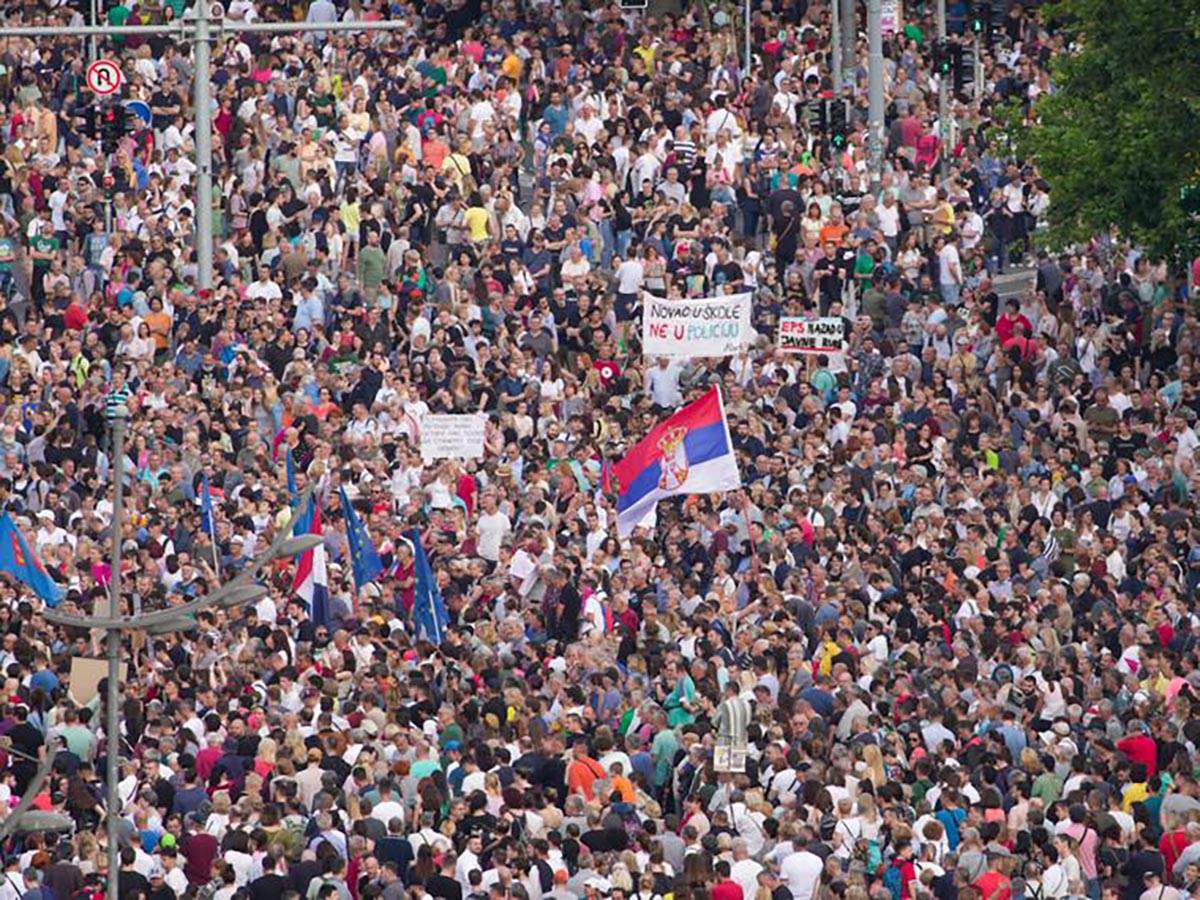 Srbija protiv nasilja protest 24 jun