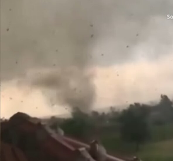 tornado u ceskoj video