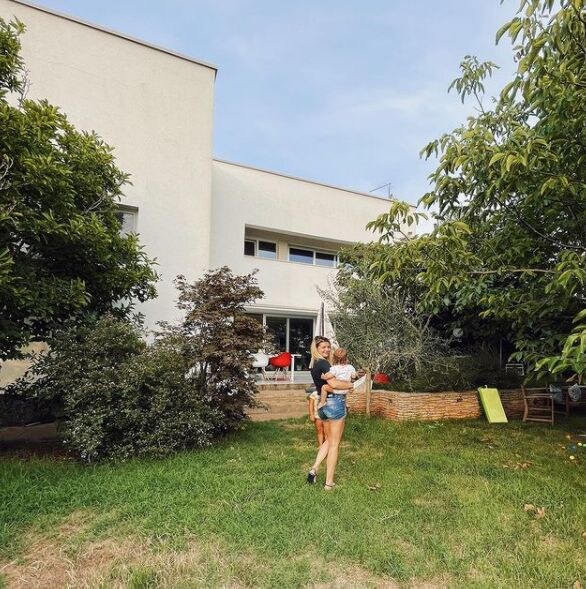 Ela Dvornik i bivši muž Čarls Pirs