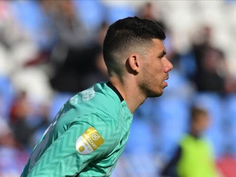 Golman Crvene zvezde Omri Glazer.