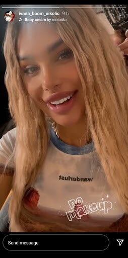 ivana nikolic  voli popularne morske talase u kosi