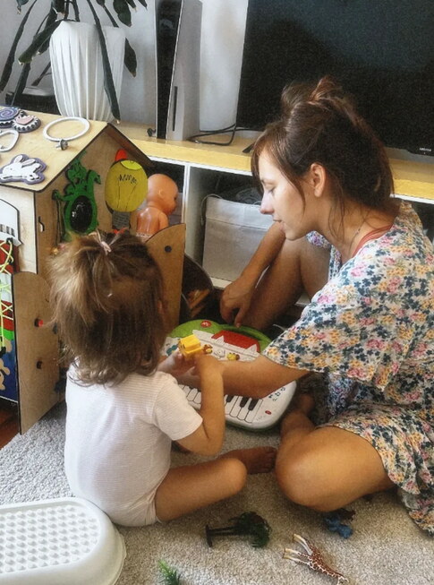 Jovana Stojiljković sa ćerkom