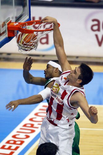 Crveno-beli srušili favorita