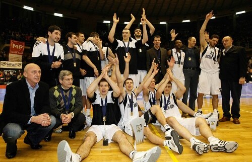 Crno-beli kup