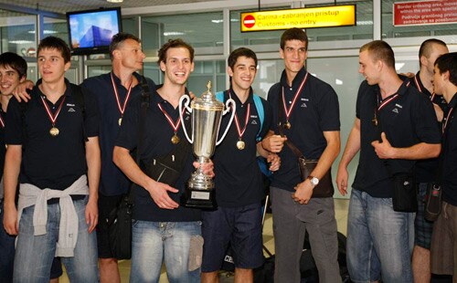 Stigli zlatni dečaci