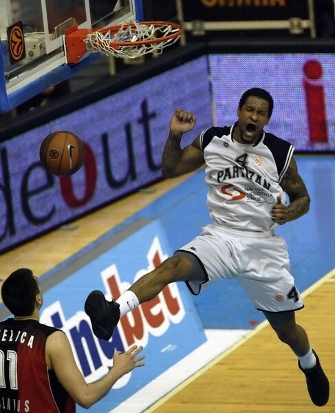 Crno-belo Badnje veče