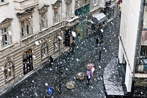 Padale "krpe" sa neba