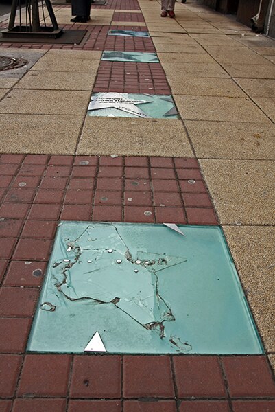 Oskrnavljena zvezda Bate Stojkovića