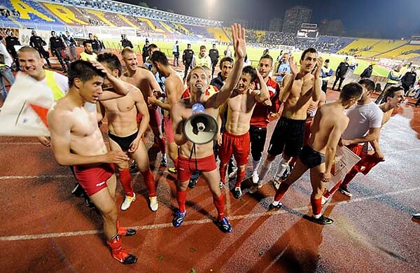 Vojvođanski striptiz u Humskoj