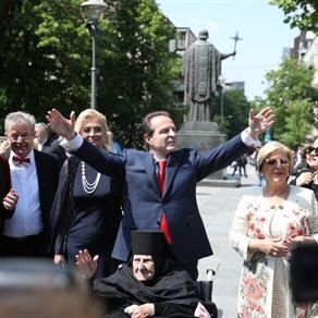 Bogoljub Karić dao Rusima u Knez Mihailovoj 50 evra za rakiju