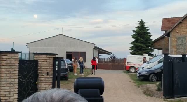 Ceca nije došla u Titel?! Ovako je Veljko slavio rodjenje deteta u tazbini! FOTOGRAFIJE