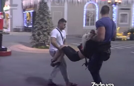 stanija ulazi u zadrugu