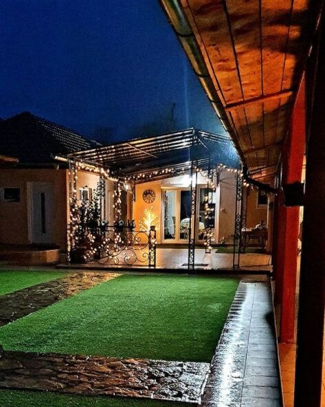 pevaci i pevacice kuće jelena karleuša,katarina grujić, marta savić gde zive vile, dvorci, bazeni