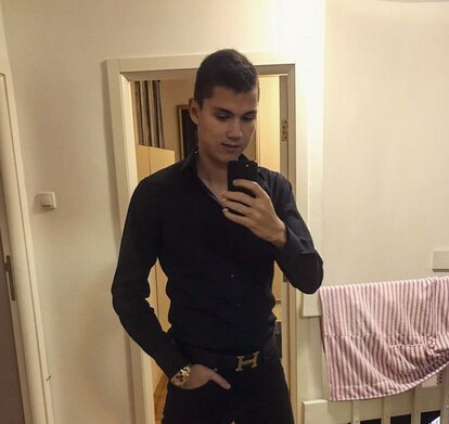 Jovan Pejić zaboravio da isključi uživo prenos tokom intimnih odnosa s devojkom