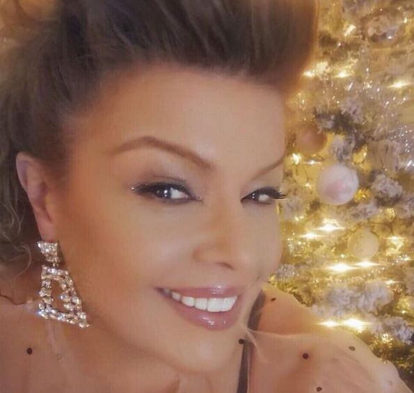 Mia Begović spavala na stepenicama