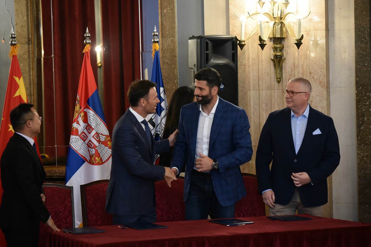 Aleksandar Šapić, izgradnja tunela  (4).jpg