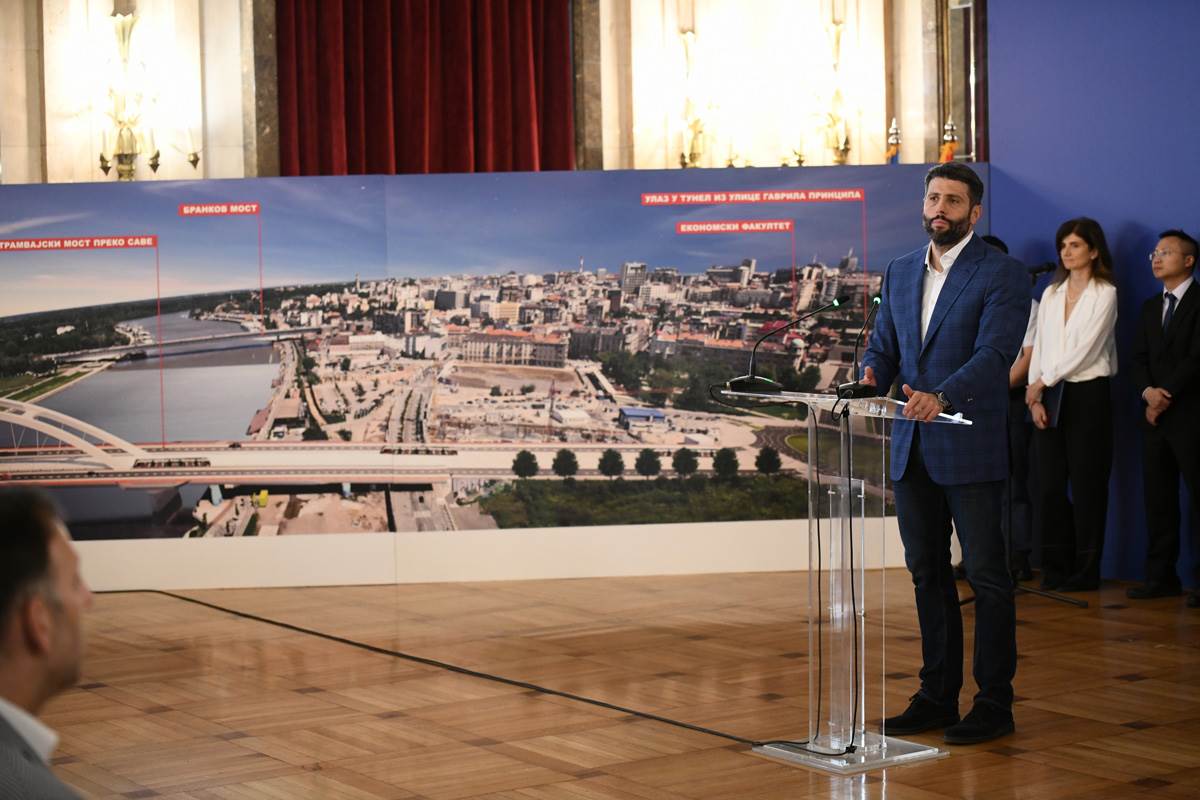 Aleksandar Šapić, izgradnja tunela  (6).jpg