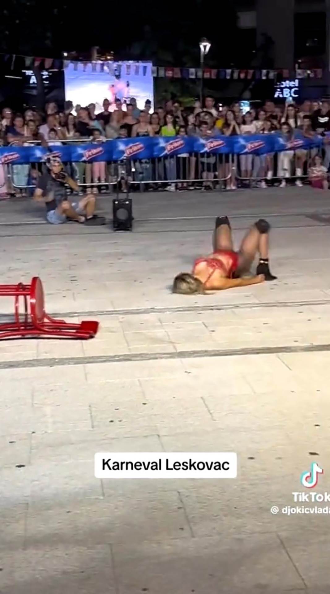 Skandal na karnevalu u Leskovcu (3).jpg