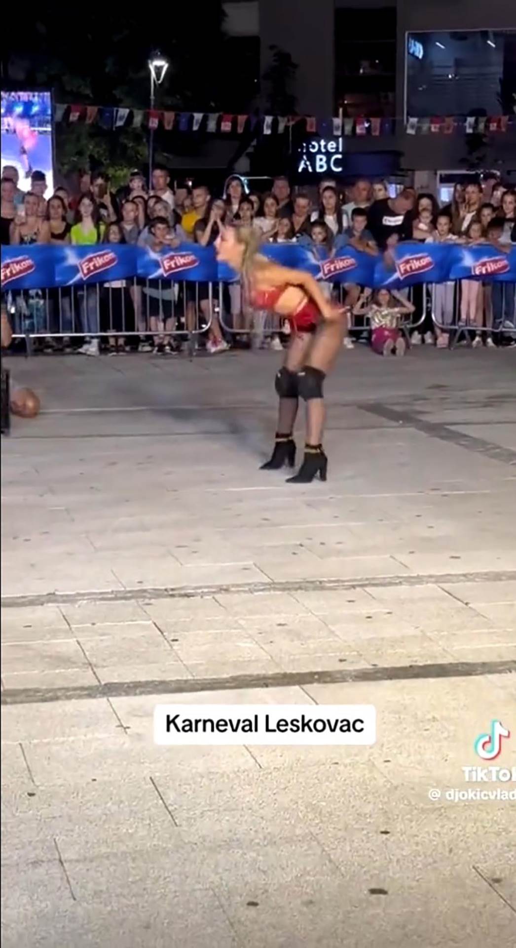 Skandal na karnevalu u Leskovcu (4).jpg