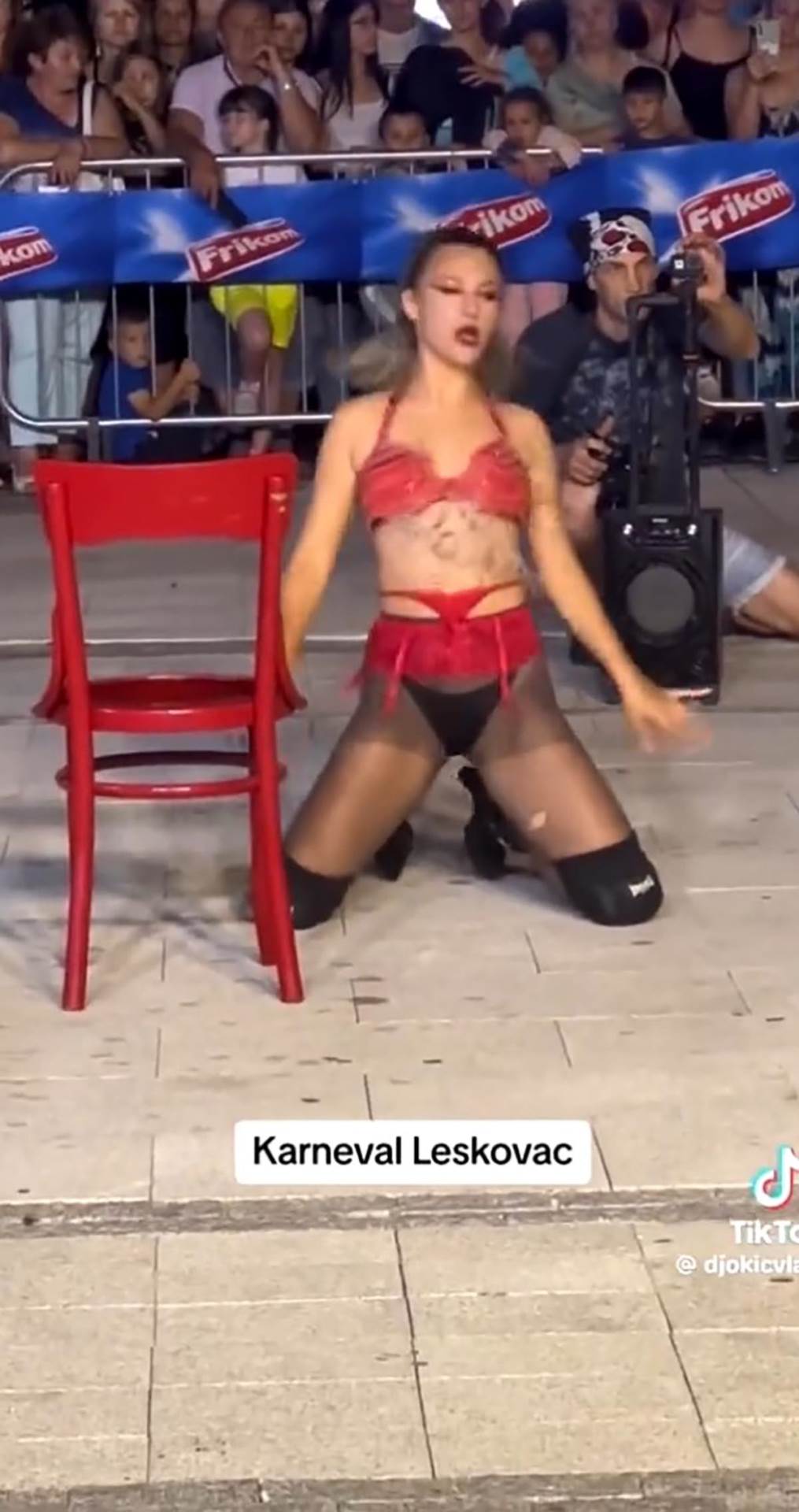 Skandal na karnevalu u Leskovcu (7).jpg