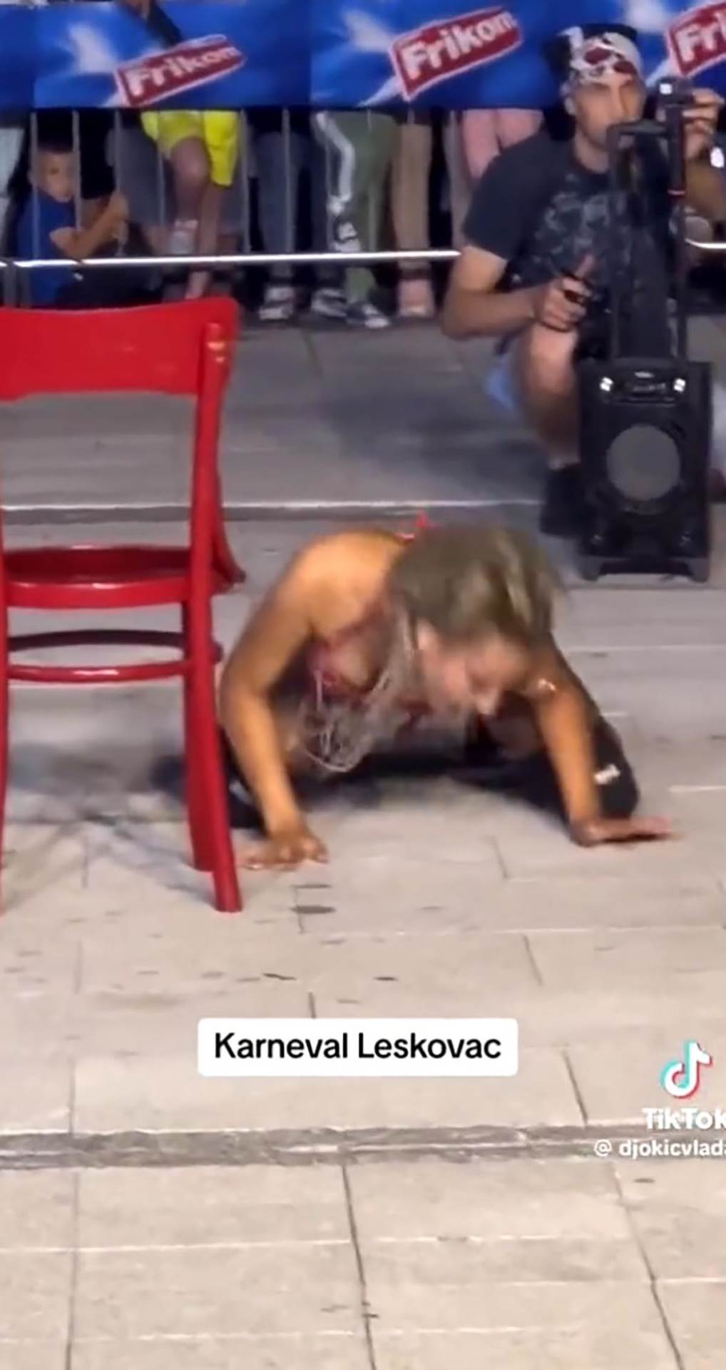 Skandal na karnevalu u Leskovcu (8).jpg