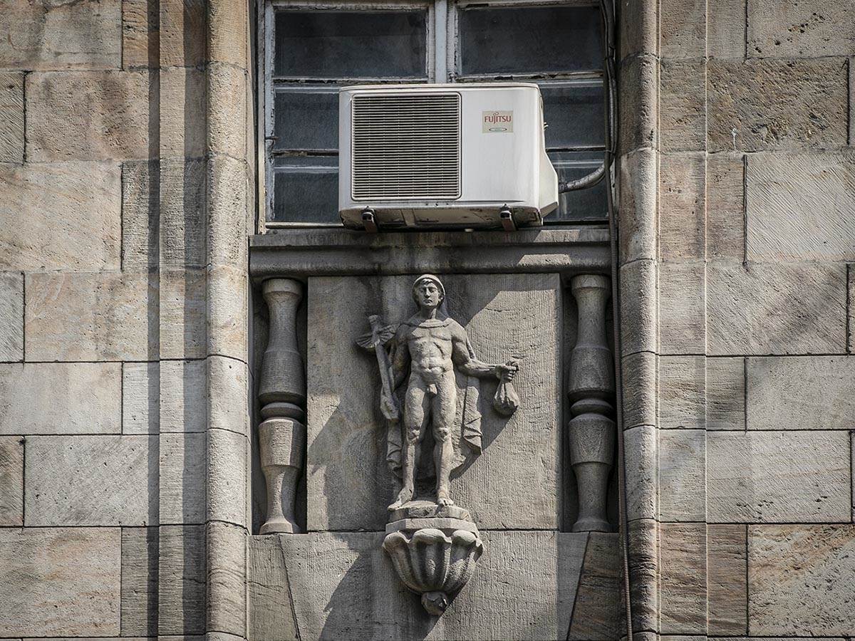 klima_uređaj_fasada_stefan_stojanović_1.jpg