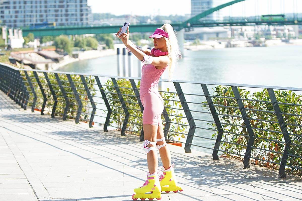 Sofija Milošević kao Barbi u Beogradu