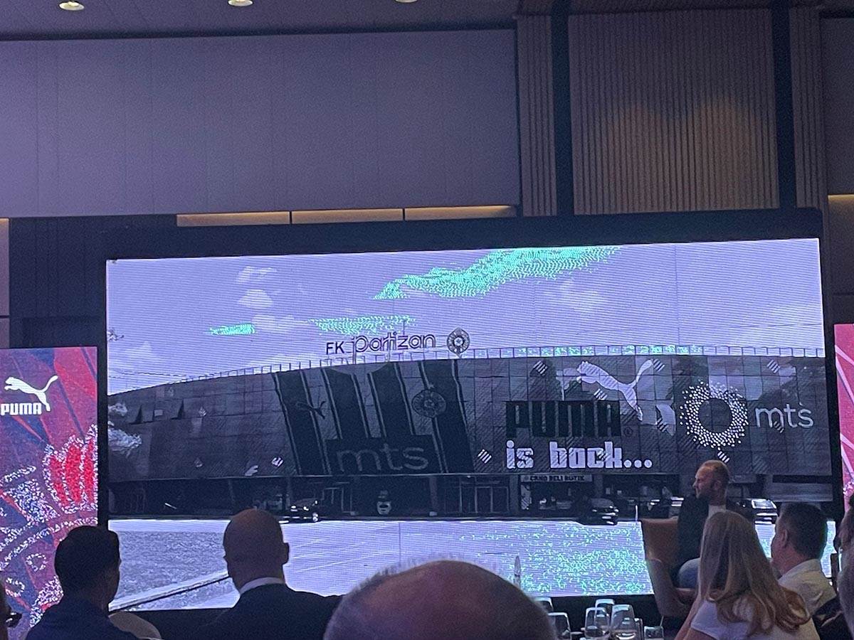 Prezenrtacija novog dresa (4).jpg