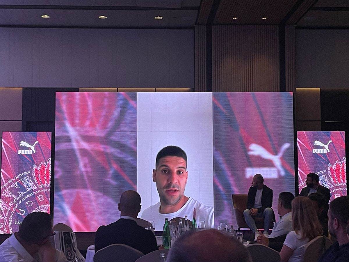 Prezenrtacija novog dresa (3).jpg