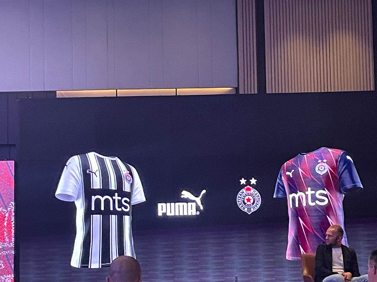 Prezenrtacija novog dresa (1).jpg