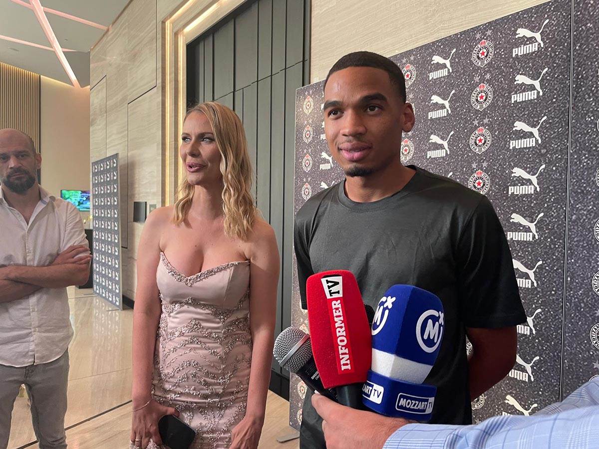 Novi dresovi Partizana - promocija (3).jpg