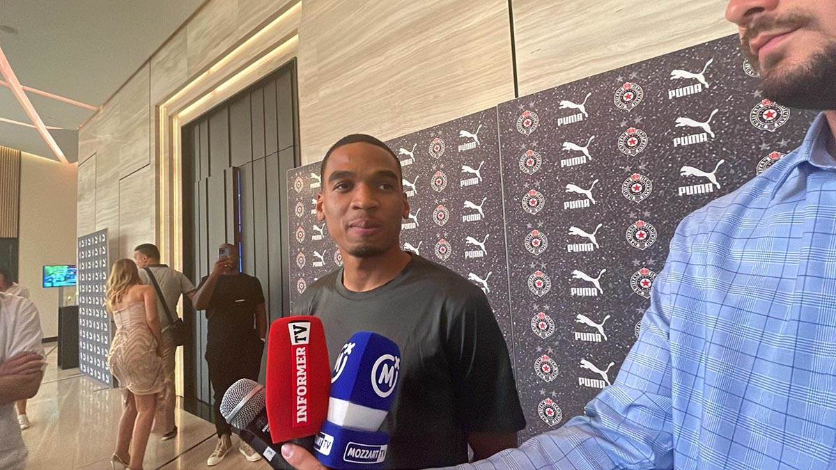 Novi dresovi Partizana - promocija (1).jpg