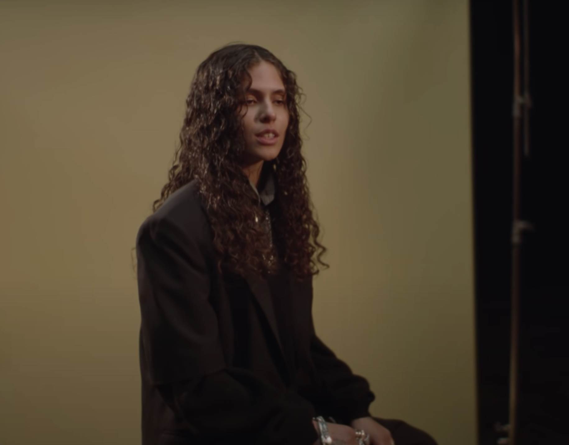070 shake devojka cerke dzonija depa 1.jpg