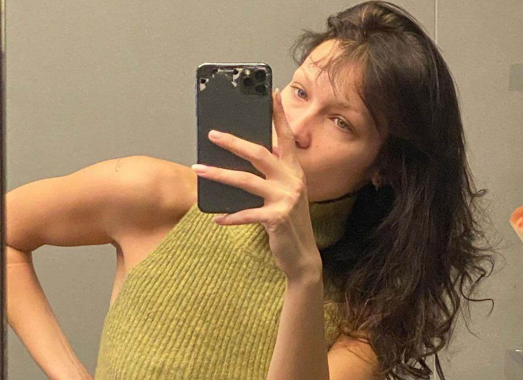 bela hadid 1-min.jpg