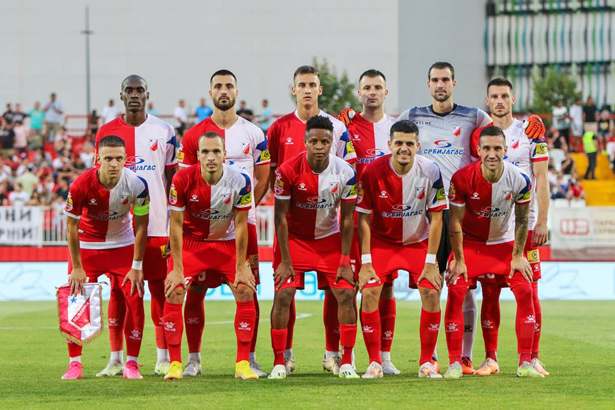 Vojvodina Apoel (3).jpg