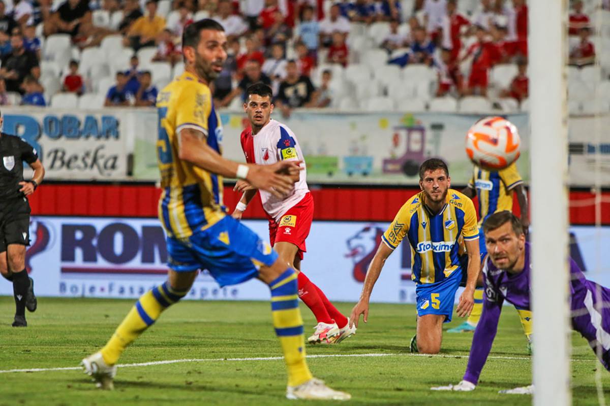 Vojvodina Apoel (8).jpg