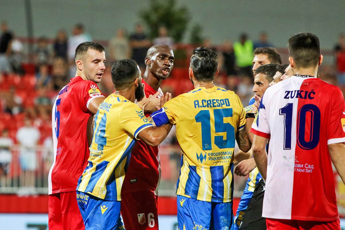 Vojvodina Apoel (1).JPG