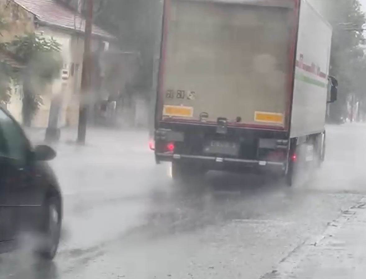 Poplavljena Dunavska ulica u Beogradu