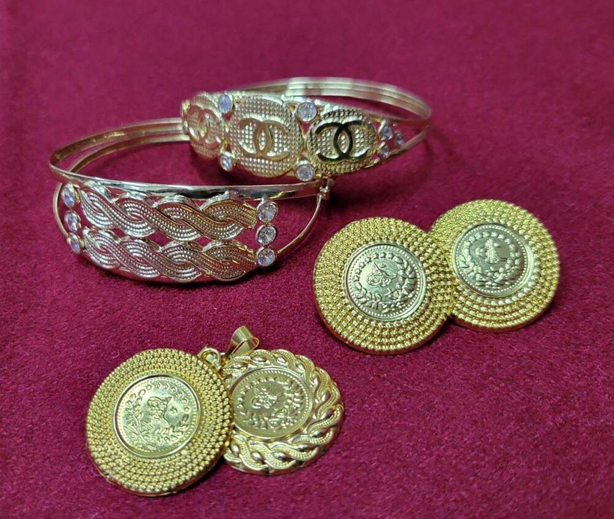 Carinici kod nje našli BOGATSTVO (1).jpg