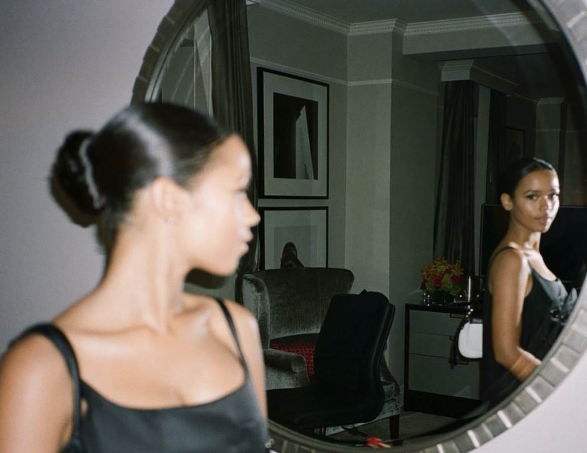 tejlor rasel nova devojka harija stajlsa 4.png