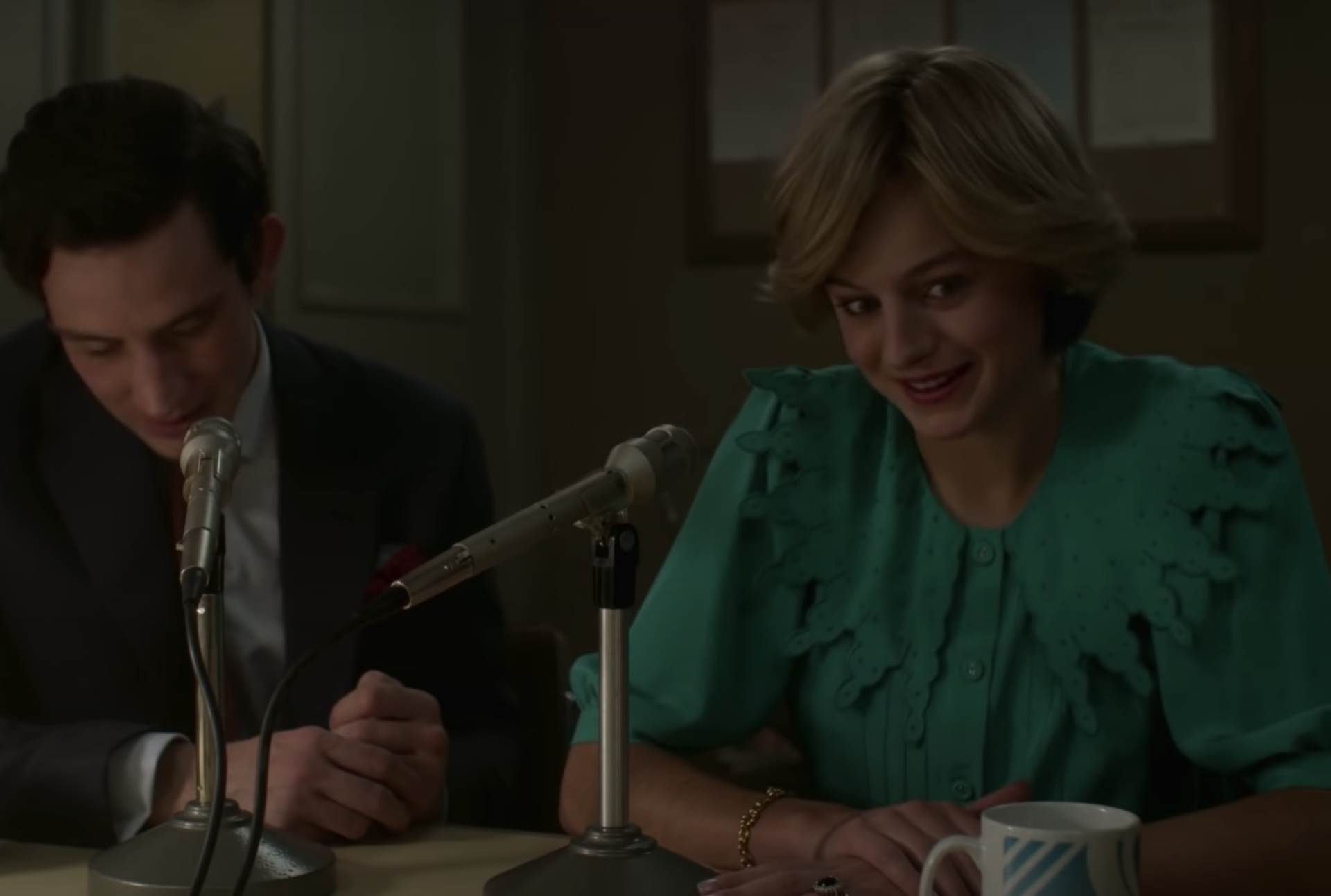 ema korin kao princeza dajana u seriji kruna 5.png