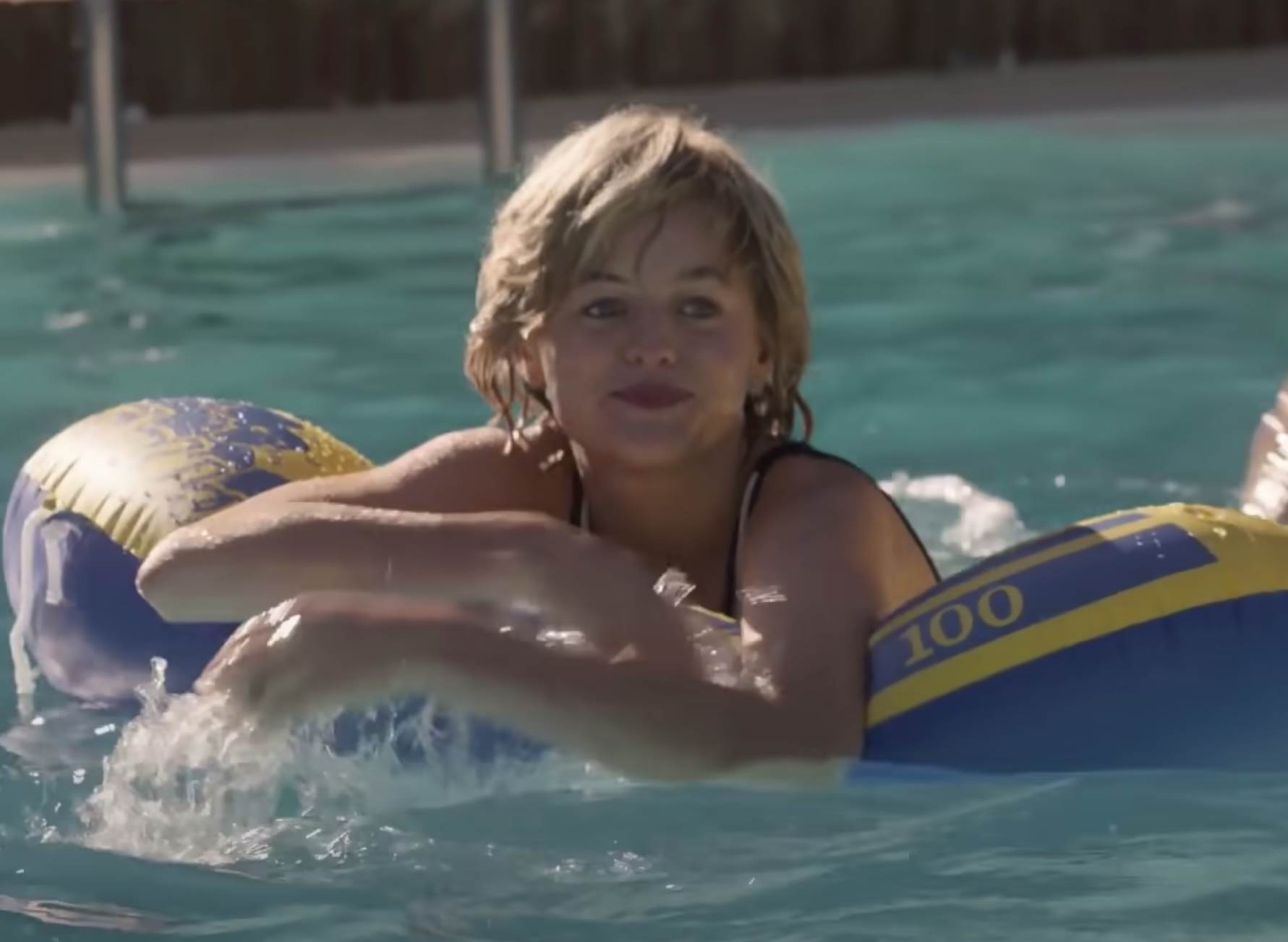 ema korin kao princeza dajana u seriji kruna 6.png