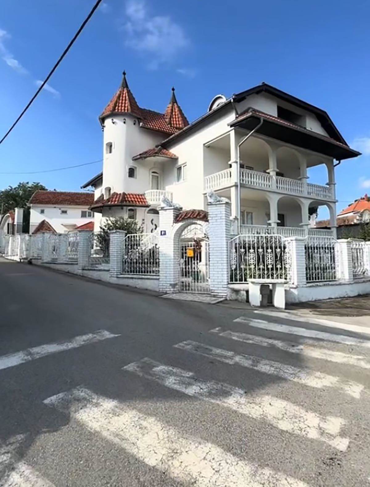 Dobrodošli u selo Točka gde pare nisu problem (2).jpg