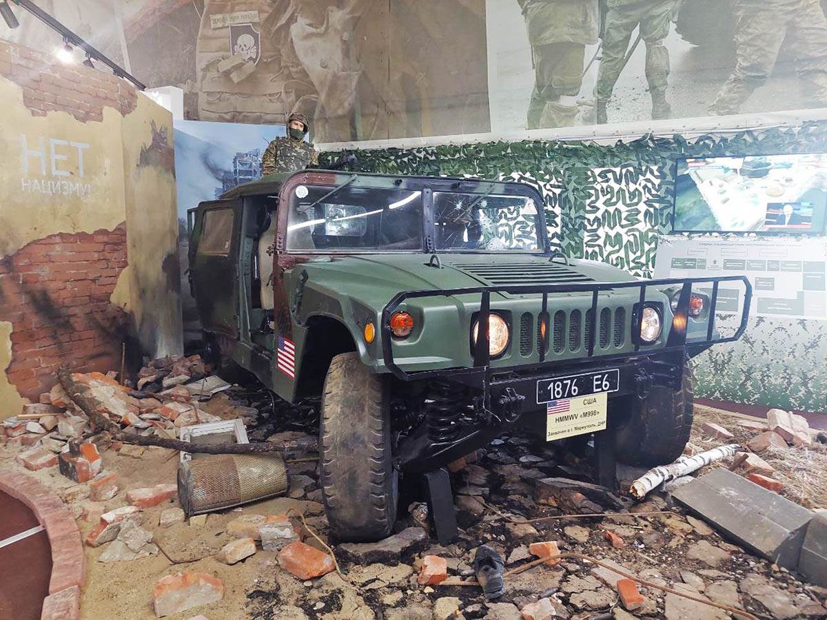 Vojna vozila (2).jpg