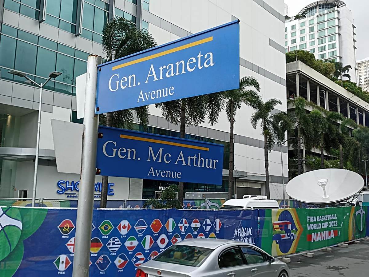 Araneta Koloseum spolja 8.jpg